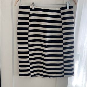 Ann Taylor Black and White Pencil Skirt